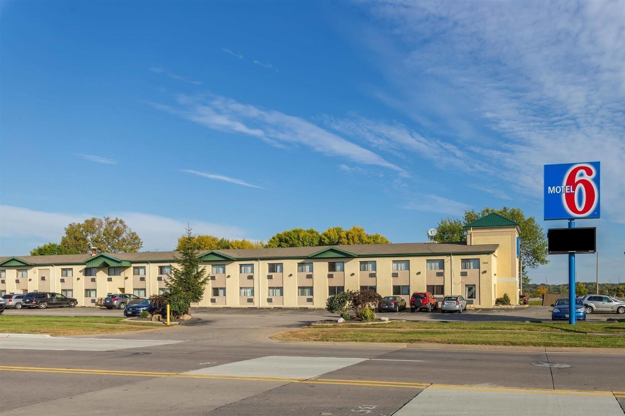 Motel 6-Moline, Il Esterno foto