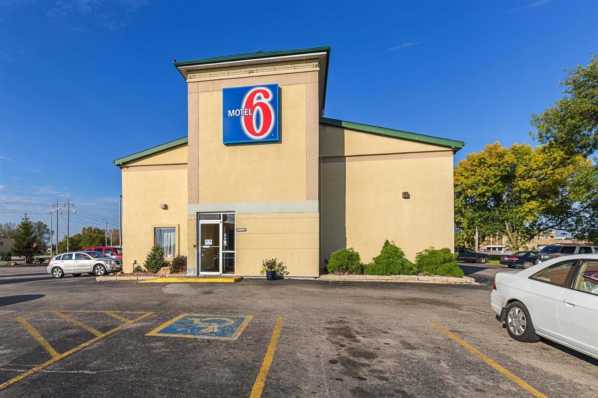 Motel 6-Moline, Il Esterno foto