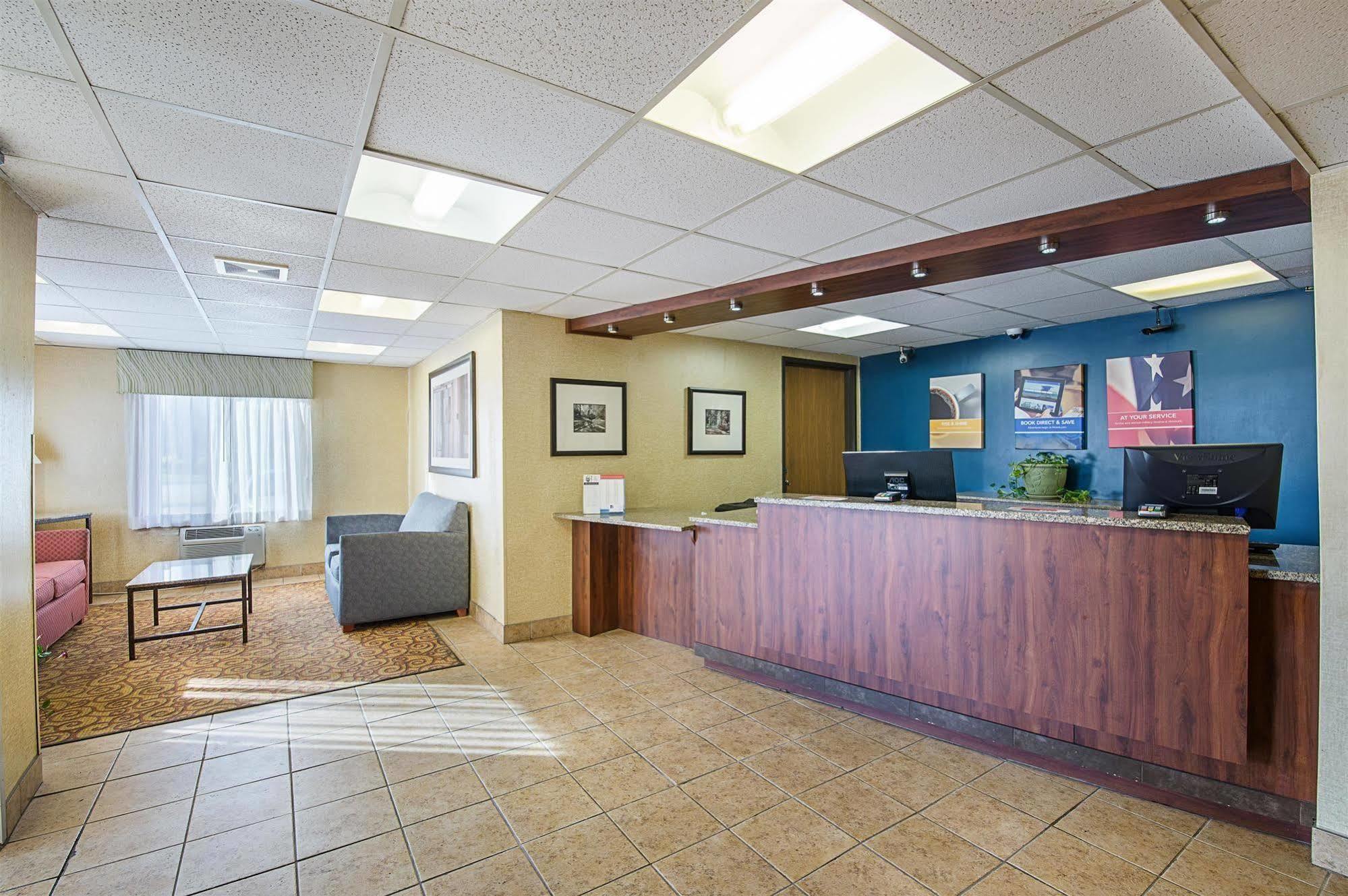 Motel 6-Moline, Il Esterno foto